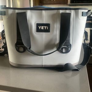 Yeti 20 Cooler